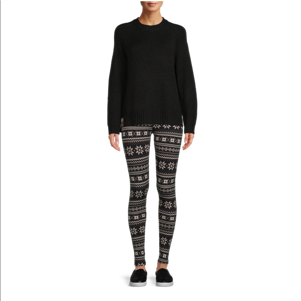 Women's Fair Isle Leggings - Picture 2 of 5